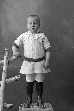 Melker Andersson Brokullen
godj
Melker Andersson Brokullen
Nyckelord: Andersson Brokullen