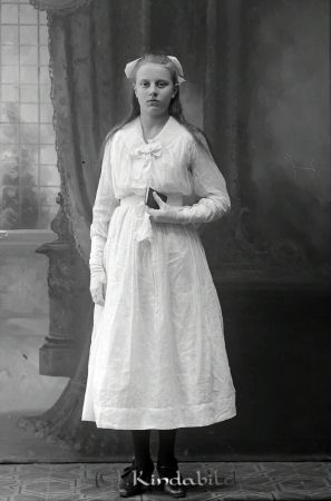 Adela Andersson Fagerhult
godj
Adela Andersson Fagerhult
Anebreid

raja
Född 1905, gift med Gustaf Einar Lindbom född 1895 i Nykil, död 1971 i Lindsborg Kullgatan 3, Kisa
Källa: SVAR 
Källa: Gerd Pettersson

Nyckelord: Andersson Fagerhult