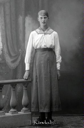 Elsa Olsson Högtomta
godj
Elsa Olsson Högtomta
Nyckelord: Elsa Högtomta