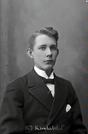 Erik Eriksson  Talsebo  Hycklinge
godj
Erik Eriksson  Talsebo  Hycklinge

raja
Son till Gustaf Eriksson, Talsebo. Brodern hette Olle.
Källa: Sv Bebyggelse 
Källa: Gerd Pettersson


Nyckelord: Eriksson Talsebo