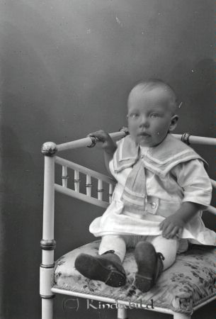 Gustaf Pettersson  Bro  Hycklinge
godj
Gustaf Pettersson  Bro  Hycklinge
Nyckelord: Pettersson Bro