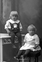 Filnamn=Stahre - 9903.jpg
Filstorlek=22KiB
Dimensioner=301x450
Uppladdade datum=Jul 08, 2007 Stahre - 9903.jpg
