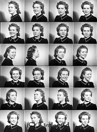 Inga-Britta Holmström Kisa
raja
Kvinna klädd i mörk klänning 

Nyckelord: Holmström Kisa