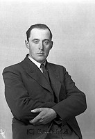 Filnamn=Falk - 6553.jpg
Filstorlek=30KiB
Dimensioner=308x450
Uppladdade datum=Okt 06, 2015 Falk - 6553.jpg