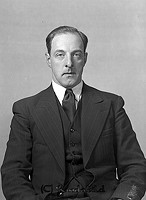Filnamn=Falk - 6592.jpg
Filstorlek=30KiB
Dimensioner=329x450
Uppladdade datum=Okt 06, 2015 Falk - 6592.jpg