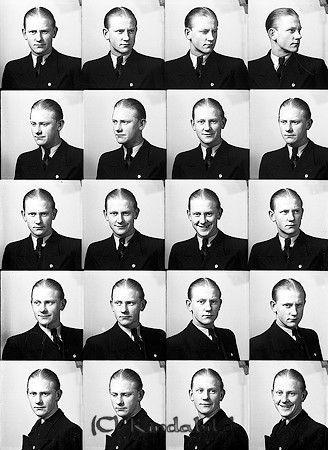 Olle Samuelsson Kisa
raja
Man klädd i skjorta slips och kavaj

Nyckelord: Samuelsson Kisa