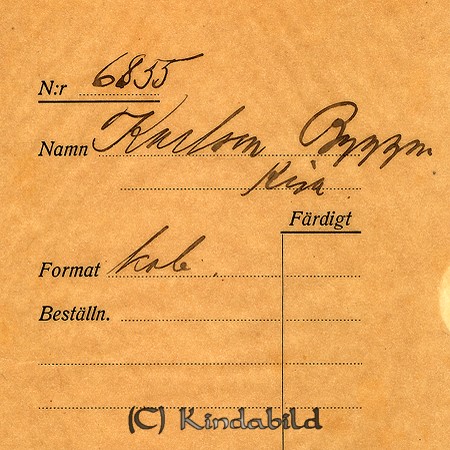 Byggmästare Karlsson Kisa
Nyckelord: Karlsson Kisa