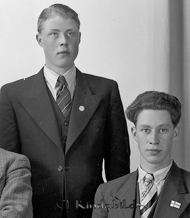 Gösta Isacsson Hägerstad
raja
Män klädda i skjorta slips och kavaj

Nyckelord: Isacsson Hägerstad