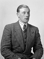 Filnamn=Falk - 6892.jpg
Filstorlek=47KiB
Dimensioner=338x450
Uppladdade datum=Okt 06, 2015 Falk - 6892.jpg