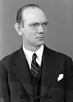 Filnamn=Falk - 6906e.jpg
Filstorlek=32KiB
Dimensioner=321x450
Uppladdade datum=Okt 06, 2015 Falk - 6906e.jpg