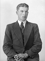 Filnamn=Falk - 6989.jpg
Filstorlek=34KiB
Dimensioner=333x450
Uppladdade datum=Okt 06, 2015 Falk - 6989.jpg