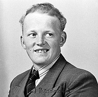 Filnamn=Falk - 7011z.jpg
Filstorlek=69KiB
Dimensioner=450x443
Uppladdade datum=Okt 06, 2015 Falk - 7011z.jpg
