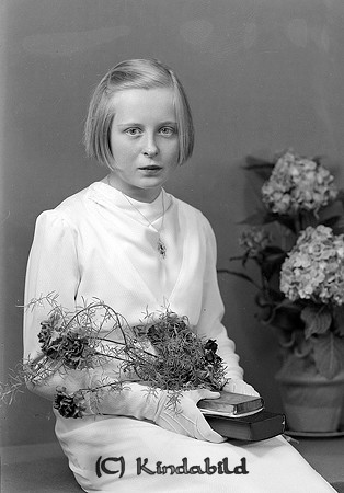 Britta Johansson Korpklev Kisa
raja
Konfirmationsfoto 

raja
Brittas föräldrar hette Svea och Runar Johansson. Syskon Sven, Stina, Barbro och Lars. 
Källa: mayca
Nyckelord: Johansson Kisa