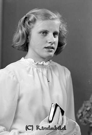 Elsa Gustavsson Björkvik Hycklinge
raja
Konfirmationsfoto 

Nyckelord: Gustavsson Hycklinge