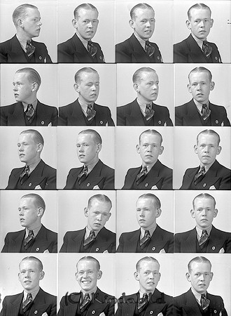 Folke Andersson Bäck Kisa
raja
Man klädd i skjorta slips och kavaj

Nyckelord: Andersson Kisa