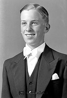 Filnamn=Falk - 7162a.jpg
Filstorlek=30KiB
Dimensioner=307x450
Uppladdade datum=Okt 06, 2015 Falk - 7162a.jpg