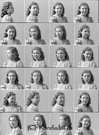 Erna Hallberg Kisa
raja
Kvinna klädd i klänning 

Nyckelord: Hallberg Kisa