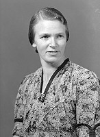Filnamn=Falk - 7236a.jpg
Filstorlek=54KiB
Dimensioner=328x450
Uppladdade datum=Okt 06, 2015 Falk - 7236a.jpg