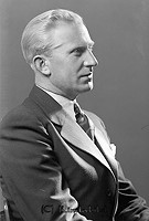 Filnamn=Falk - 7286c.jpg
Filstorlek=34KiB
Dimensioner=303x450
Uppladdade datum=Okt 06, 2015 Falk - 7286c.jpg