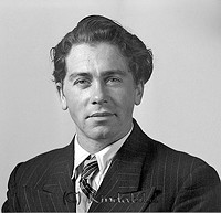Filnamn=Falk - 7387z.jpg
Filstorlek=48KiB
Dimensioner=450x434
Uppladdade datum=Okt 06, 2015 Falk - 7387z.jpg