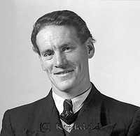 Filnamn=Falk - 7388z.jpg
Filstorlek=44KiB
Dimensioner=450x439
Uppladdade datum=Okt 06, 2015 Falk - 7388z.jpg
