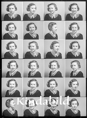 Britt Johansson Korpklev Kisa
raja
Kvinna klädd i mörk klänning med ljus krage      

raja
Britt Margareta född 1928 i Kisa, dotter till banarbetaren och skogsarbetaren Jakob August Johansson och hans hustru Ida Maria född Aronsson Kisa.
Hon gifte sig med Hubert Ståhl i Kisa. Familjen bodde på Linnégatan 49 i Kisa.
Källa: Folkräkning 1970 och Kyrkoarkiv Kisa 
Källa: Gerd Pettersson

Nyckelord: Johansson Kisa