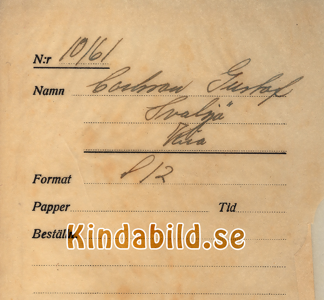 Gustav Carlsson Svalsjö Kisa
Nyckelord: Carlsson Kisa