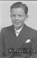 Filnamn=Falk - 8534a.jpg
Filstorlek=231KiB
Dimensioner=663x1024
Uppladdade datum=Feb 27, 2017 Falk - 8534a.jpg