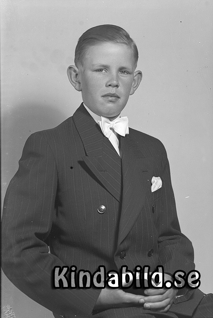 Lars Jarl Kisa
raja
Konfirmationsfoto

Nyckelord: Jarl Kisa
