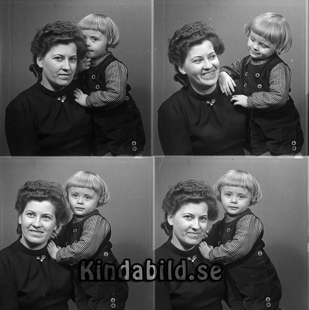 Sten-Åke Germundsson Kisa
raja
Pojke i knät på sin mor

raja
Sten-Åke Germundsson född 1940 i Kisa.
Modern Svea Ingeborg Gustavsson född 1914 i Tidersrum.
Hon gifte sig 1947 med Karl Erik Pettersson Fimon Kisa.
Källa: Folkräkning 1950 
Källa: Gerd Pettersson

Nyckelord: Germundsson Kisa
