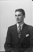 Filnamn=Falk - 9424b.jpg
Filstorlek=230KiB
Dimensioner=654x1024
Uppladdade datum=Maj 09, 2017 Falk - 9424b.jpg
