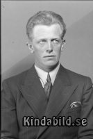 Filnamn=Falk - 8435c.jpg
Filstorlek=254KiB
Dimensioner=688x1024
Uppladdade datum=Feb 21, 2017 Falk - 8435c.jpg