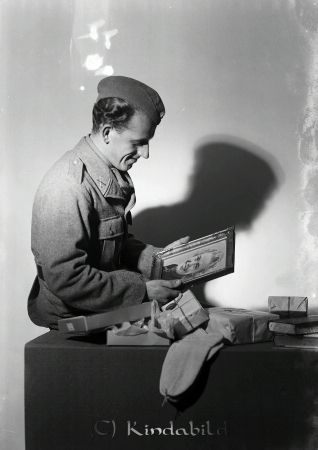 Gothnier Inge Kisa
raja
Gothnier Inge 
Porträtt-Man

raja
Inge Gothnier född 1914 i Tjärstad, son till sadelmakare Axel Gothnier. 
Källa: Gerd Pettersson 

Nyckelord: GothnierKisa