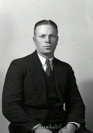 Carl Johansson (Stolp Kalle)
raja
Carl Johansson
Porträtt-Man

raja
Carl Johansson (Stolp-Kalle) 
Källa: elisabet lundahl
Nyckelord: Carl Johansson