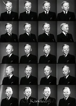 Andersson Gunar Gustavsholm Tidersrum
raja
Andersson Gunar 
Porträtt-Barn

raja
Gift med Siv från Kisa. De har en dotter som heter Ellinor född 1965.
Källa: Gerd Pettersson


Nyckelord: Andersson Gustavsholm