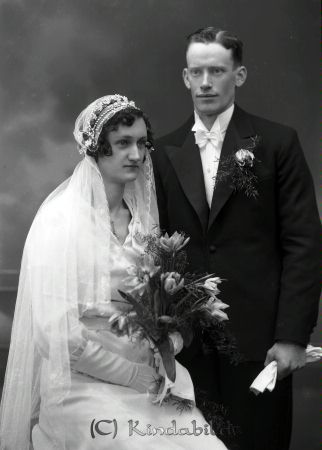 Gillis Ohlsson Bromhult Kisa
raja
Gillis Ohlsson Bromhult Kisa
Brudpar

raja
Gillis Valfrid Olsson född 1907 och Marta Susanna Andersson född 1908. Källa: SVAR 
Källa: Gerd Pettersson

Nyckelord: Ohlsson Bromhult