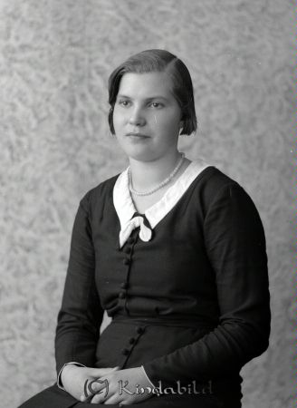 Elsa Pettersson Hycklinge
raja
Porträtt-Kvinna
Elsa Pettersson
Nyckelord: Pettersson Hycklinge