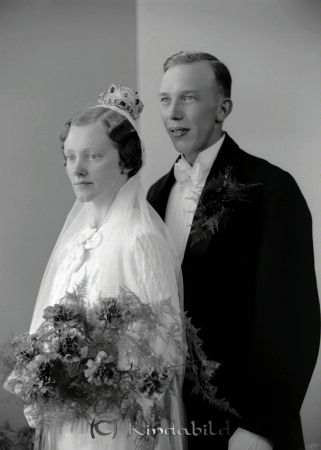 Herbert Rydén Örneström Kisa
raja
Brudpar
Herbert Rydén  
Nyckelord: Rydén Kisa
