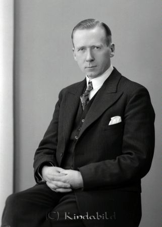 E.C. Falk Kisa
raja
Porträtt-Man
E.C. Falk
Nyckelord: Falk Kisa