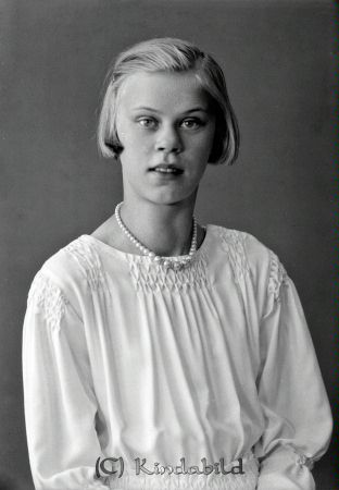 Rut Svensson Harg
raja
Rut Svensson  
Porträtt-Kvinna Konfirmationsfoto
Nyckelord: Svensson Harg