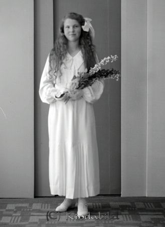 Agnes Jakobsson Ängtorp
raja
Agnes Jakobsson  
Porträtt-Kvinna Konfirmationsfoto

raja
Dotter till Agnes o Albin Ängtorp
 Källa: Studiegruppen Hembygdsgården 
Nyckelord: Jakobsson Ängtorp