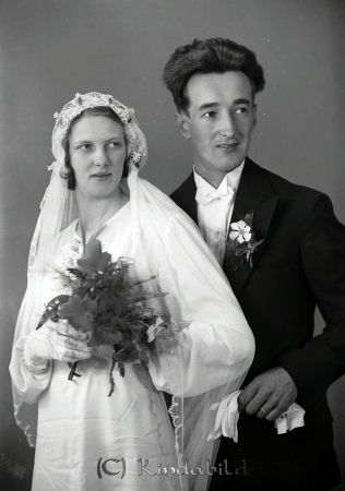 Johansson Gustav Västra Haga Horn
raja
Johansson Gustav  
Brudpar
Nyckelord: Johansson Västra Haga