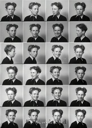 Larsson Gustav Hässlehylta Kisa
raja
Larsson Gustav  
Porträtt-Man

raja
Gustav var bror till Berta. Han gifte sig med Eivor Axelsson. De hade lantbruk i Skeppeberg. Byggde sedan hus i Kisa. De hade tre barn. 
Källa: Gerd Pettersson

Nyckelord: Larsson Hässlehylta