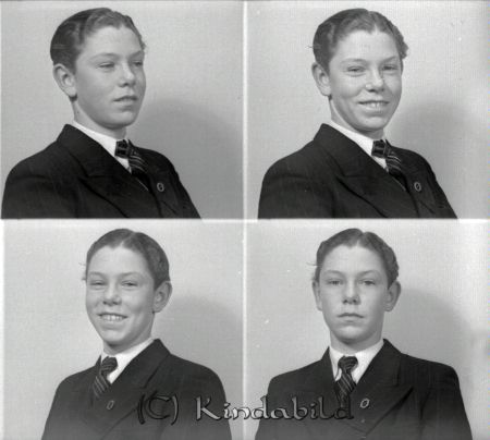 Nilsson Arne Fagerkulla Kisa
raja
Nilsson Arne  
Porträtt-Man

raja
Karl Erik Arne Nilsson född 1927 i Kisa son till Karl Gunnar Nilsson arrendator i Fagerkulla från 1938. Fadern dog 1942 och då fick familjen flytta till Alviken under Bjerkeryd.
 Modern hette Judit Fredrika född Karlsson från Krokek.
 Syskonen som flyttade med till Alviken var Tage, Siv och Ing-Britt.
 1970 bodde Arne i Skänninge och var gift med Ingrid Birgitta född i �?sbo.
 Källa: Studiegruppen hembygdsgården och Kyrkoarkiv Kisa 
Nyckelord: Nilsson Fagerkulla