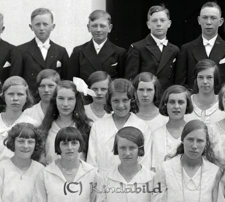 Konfirmationsfoto
Nyckelord: Konfirmationsfoto