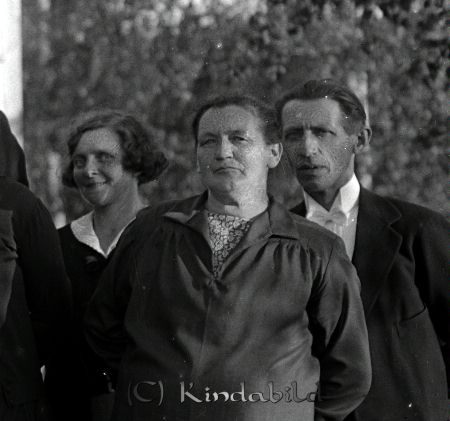 Ernst Holmgren Kisa
Brudparet Ernst Holmgren och Ester Jonsson
Nyckelord: Holmgren Kisa