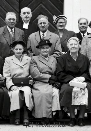 Konfirmationsträff 1905 års
Raja
Konfirmationsträff 1905 års
Grupporträtt

Prästen är Julius Elander.
Nyckelord: Konfirmationsträff 1905 års
