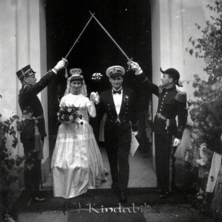 Brudparet Nordbäck Kisa Direktör John Andersson
raja
Brudparet Nordbäck
Brudpar

raja
Stig Edvard Gunnar Nordbeck och Ester Birgitta Andersson. 
Källa: Gerd Pettersson

Nyckelord: Nordbäck Kisa