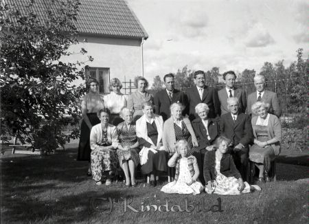 Mrs Svanssen Broddhaga Kisa
raja
Mrs Svanssen  
Grupporträtt


Nyckelord: Svanssen Broddhaga