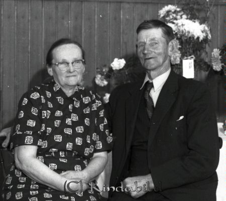 Ulla och Robert Svensson Tabor Kisa
raja
Ulla och Robert Svensson Tabor Kisa. 
Grupporträtt


Raja
Ulla och Robert Svensson Tabor Kisa. 
Källa: margareta


Nyckelord: Svensson Tabor